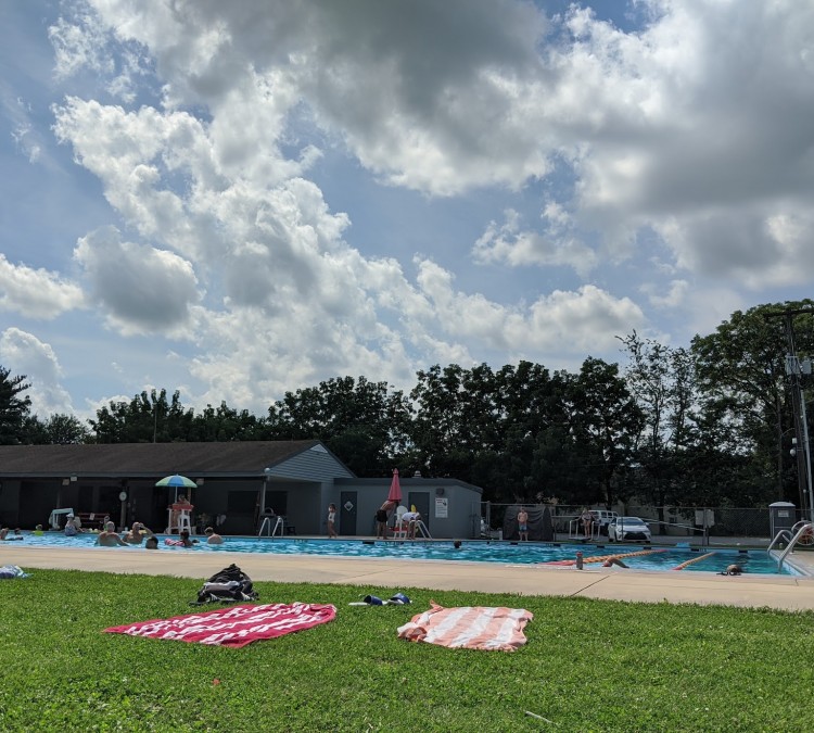 east-petersburg-community-pool-photo